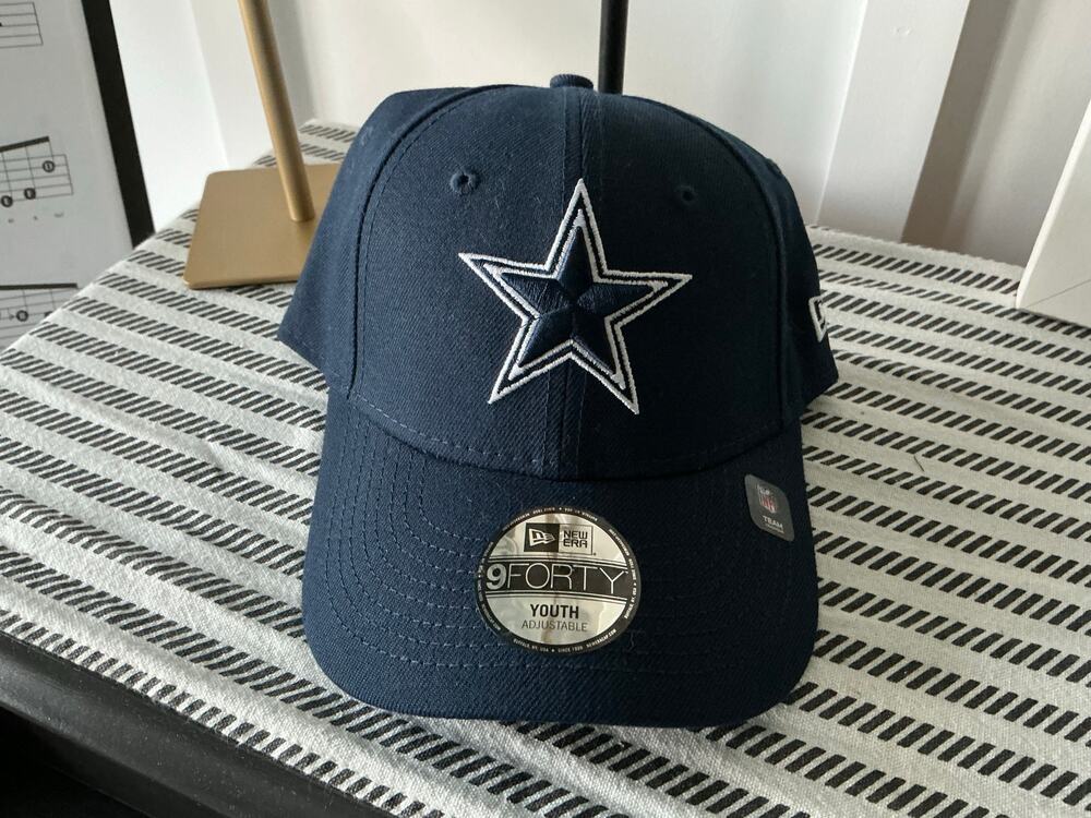 New Era 9FORTY Dallas Cowboys Youth Adjustable Trucker Hat Mesh Back Navy Blue
